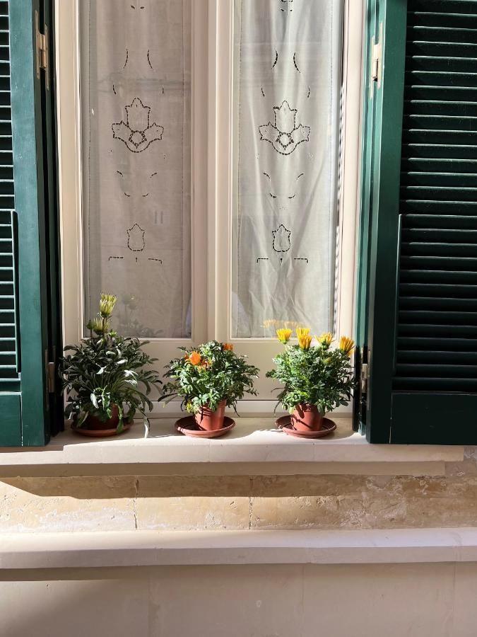 Lo Scrigno Barocco Bed and Breakfast Lecce Exteriör bild